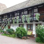 Bed & Breakfast A L'arc En Ciel 3*